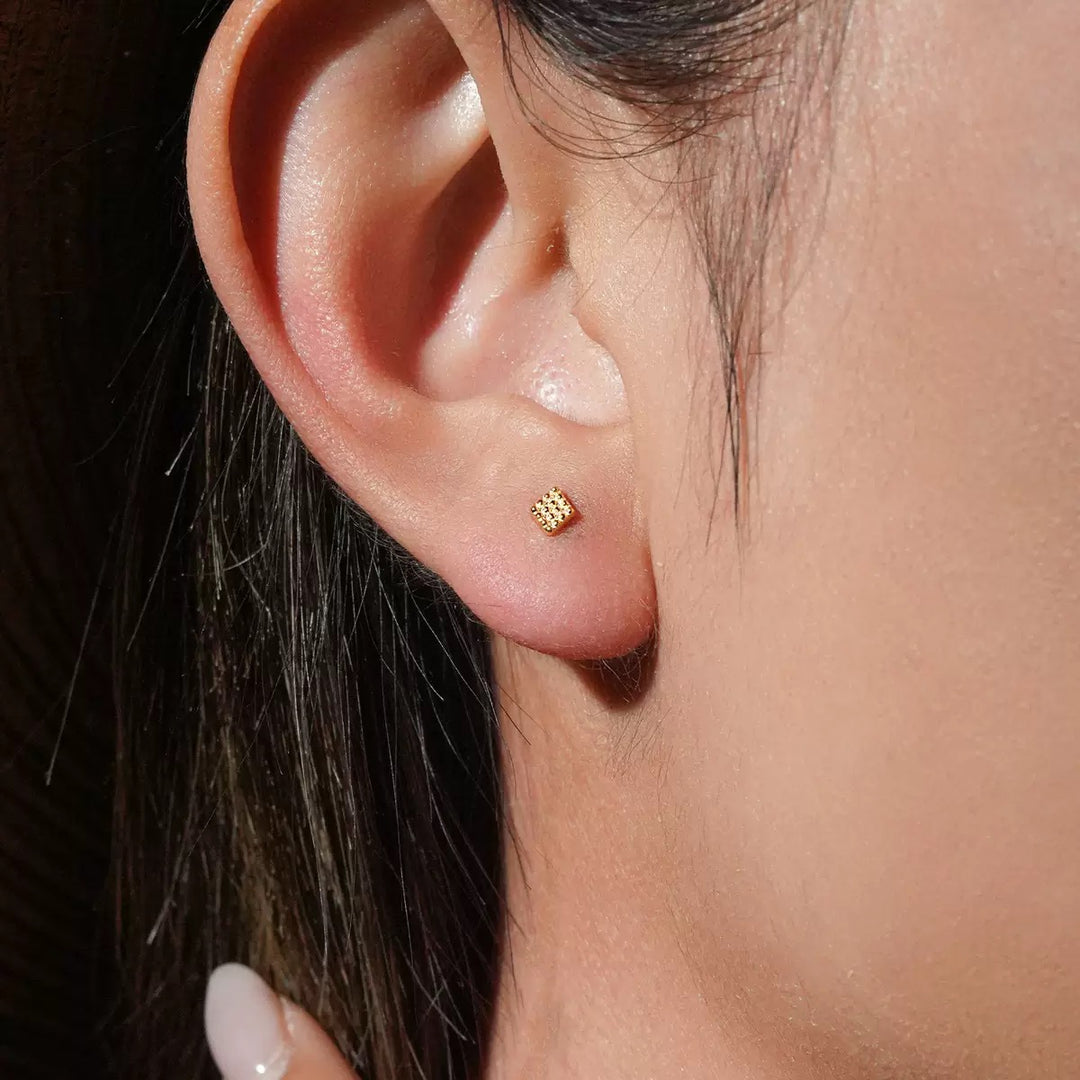 Poppy piercing