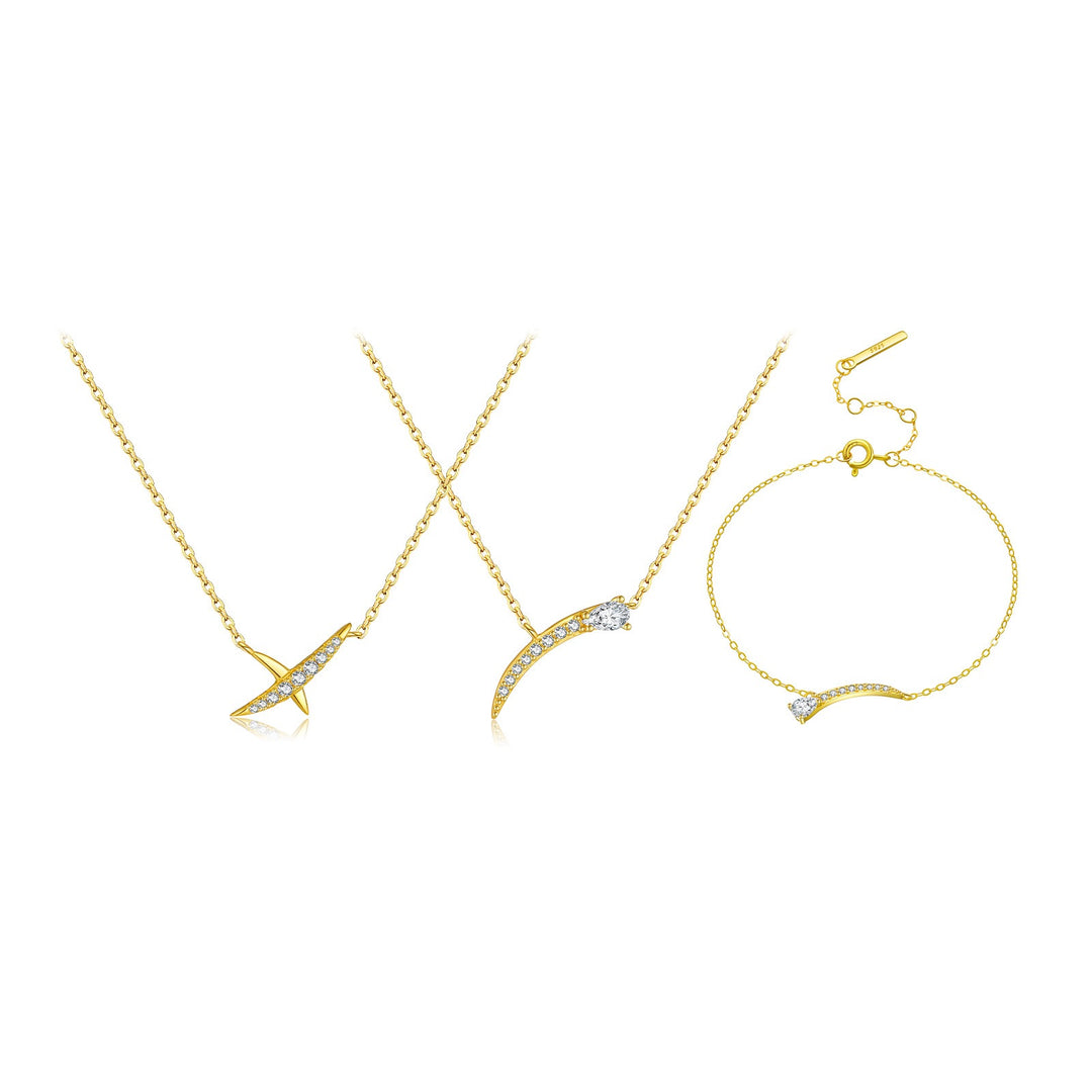 Golden Horn Charm Beacelet