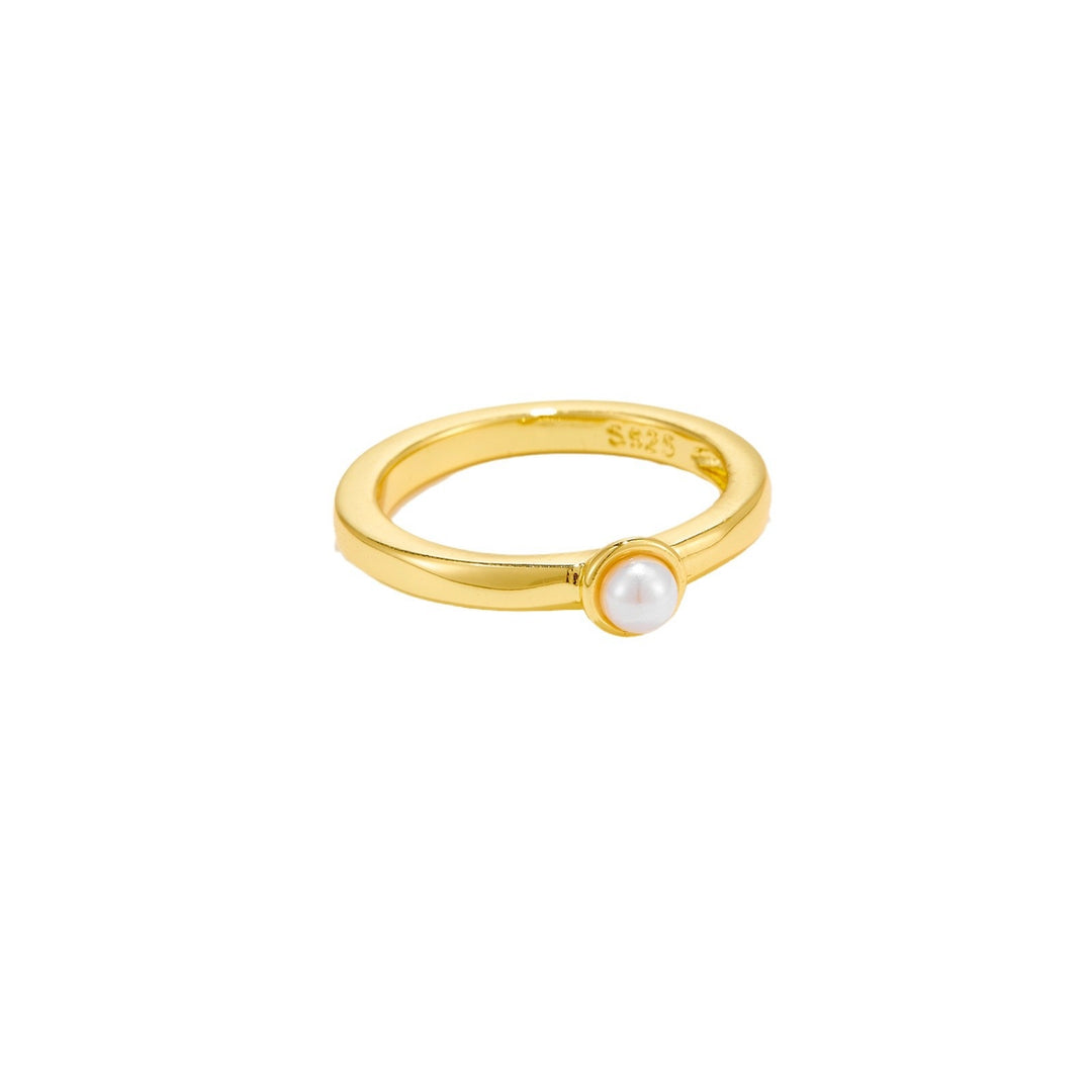 Luna Dot Ring
